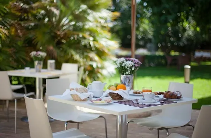 Hotel Phi Alcione 4*